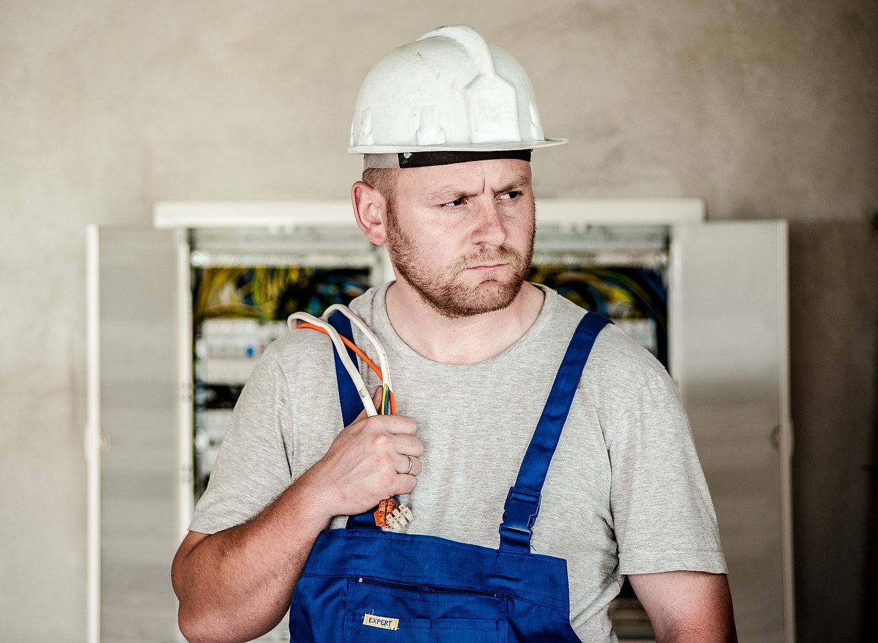 electrician 2755686 1280